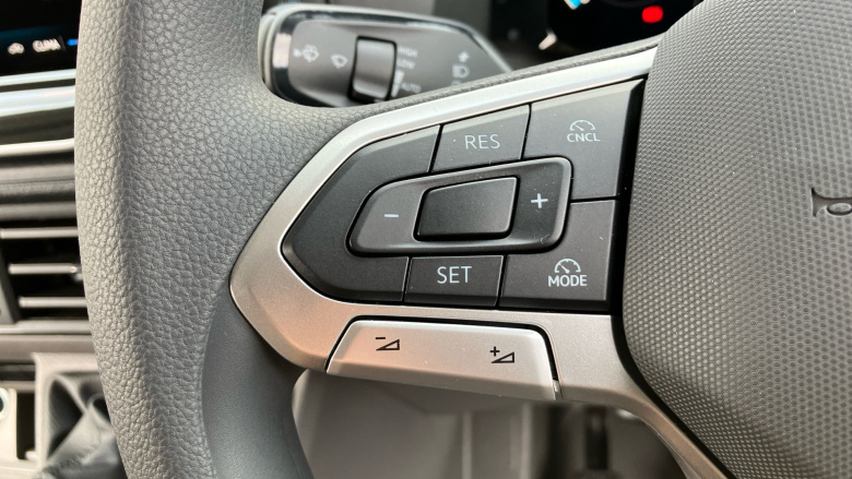 Volkswagen Crafter Cr35 Lwb Diesel Fwd 2.0 TDI 140PS Commerce Plus High Roof Van